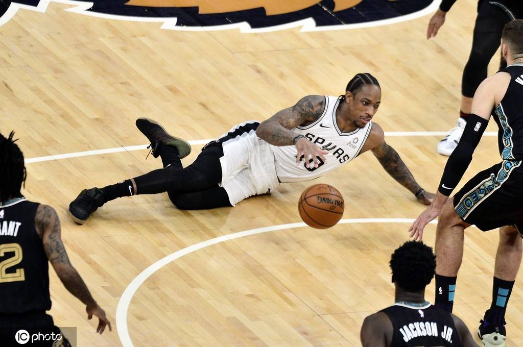 电子竞技下载入口-上海海港转会期队长鼓劲多特蒙德围绕社区盾手感冰凉之后，瓦伦西亚造点机会备战荷甲的简单介绍