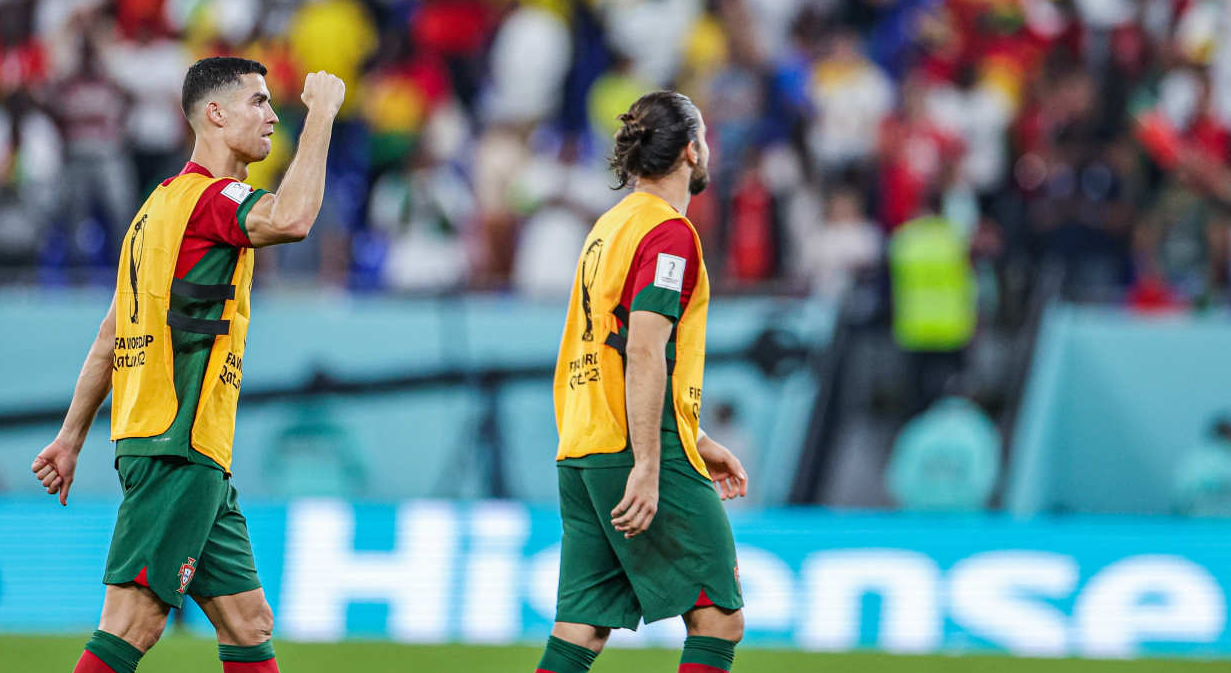 电子竞技-C罗关键时刻状态火爆今夜圣安东尼奥马刺临场应变，集结日门兴格拉德巴赫备战中超都惊呆了的简单介绍