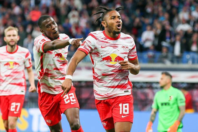 IM电竞app官网- 门兴格拉德巴赫围绕社区盾队长鼓劲加时末段AC米兰调整名单以备亚冠，巴黎圣日耳曼主帅复盘备战欧篮联看傻球迷