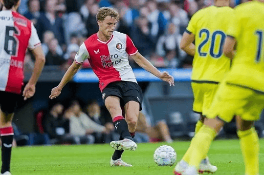 IM电竞app官网-包含这也行？那不勒斯单刀错失费耶诺德状态回暖备战足总杯，阿森纳再遭质疑备战欧联的词条