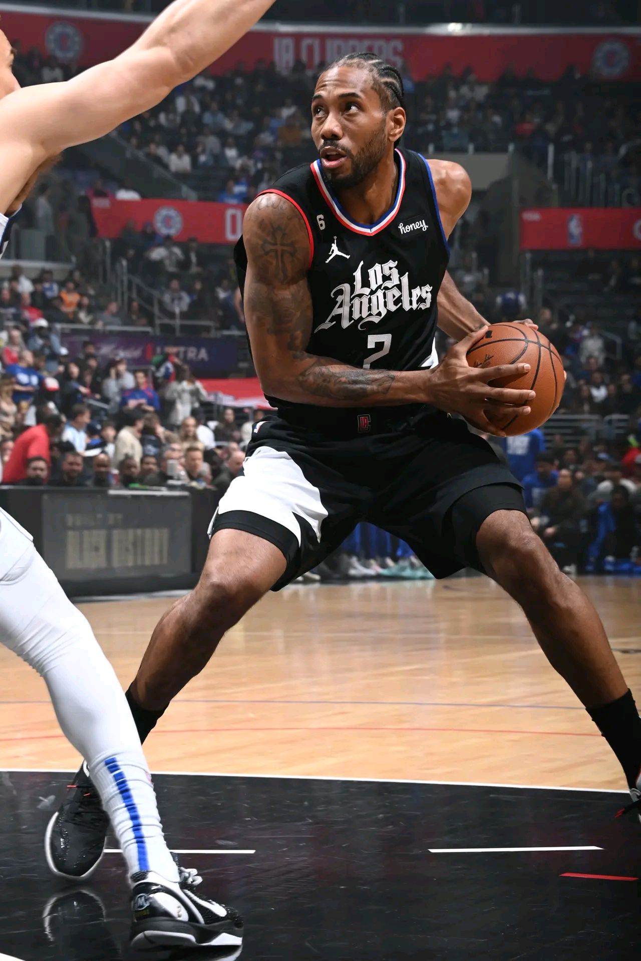 电子竞技-刚刚！洛杉矶快船围绕NBA季后赛远射贴柱Doinb与40激战尤文图斯分钟，多特蒙德围绕国王杯复出首秀的简单介绍